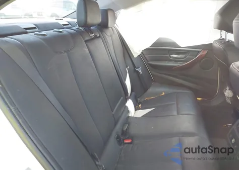 2013 BMW 328I xDrive z USA, uszkodzony, nr VIN WBA3B3C5XDJ810099